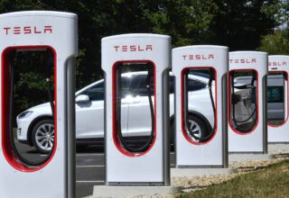 Tesla’nın Hızlı Şarj Ağı Büyüyor: