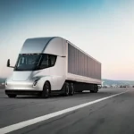 Tesla Semi Yeni Versiyonlarla Yollara Çıkıyor